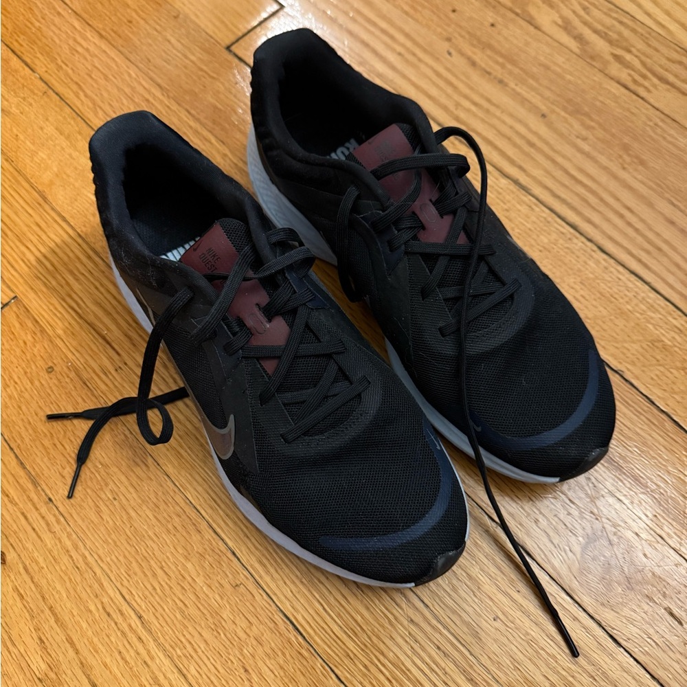 Nike Men's Black Running Shoes